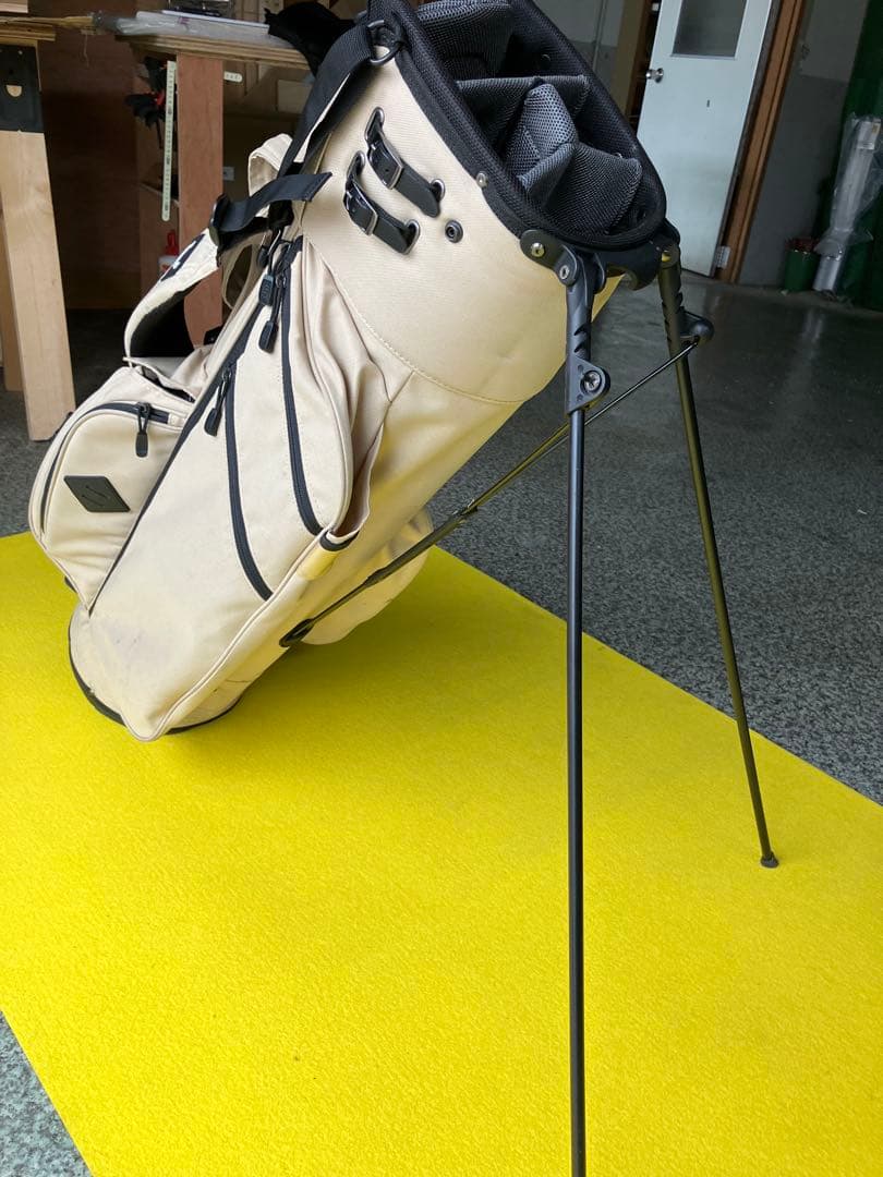 JONES ベージュ ナイロン ゴルフバッグ スタンド付き