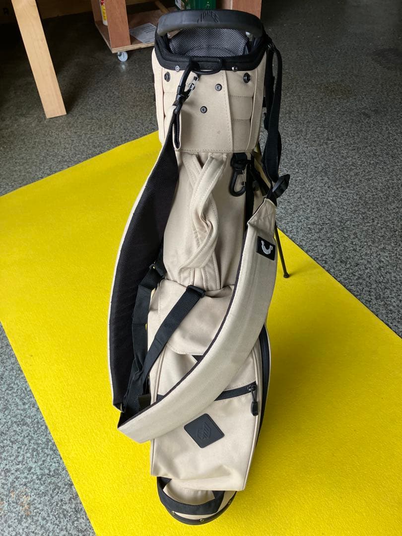JONES ベージュ ナイロン ゴルフバッグ スタンド付き