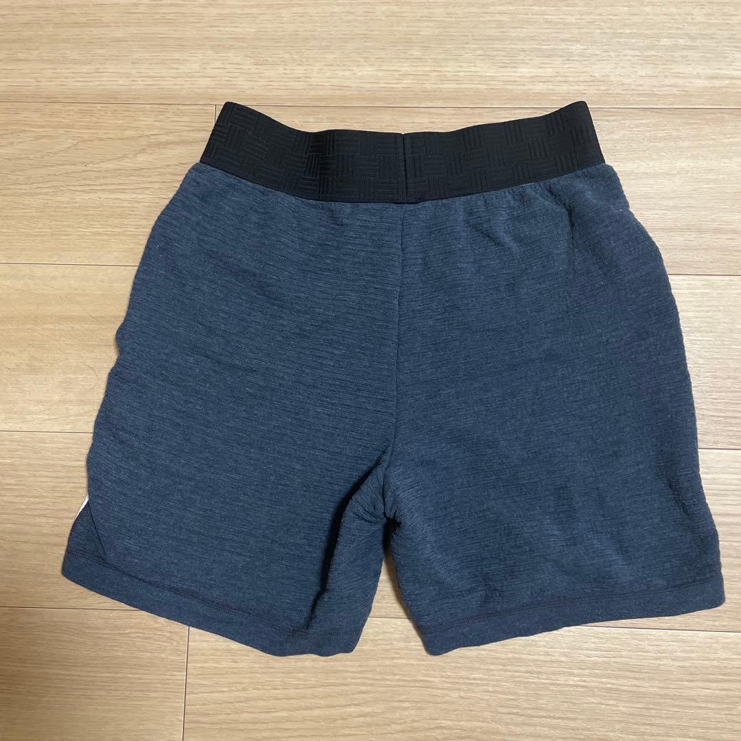 YOXOIテニスウェアセットアップ ホワイト/ネイビー サイズメンズM