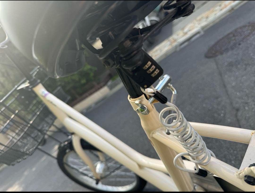 クリームカーゴ　小径子供乗せ　20インチ　変速あり　ミニベロ　チャイルドシート付