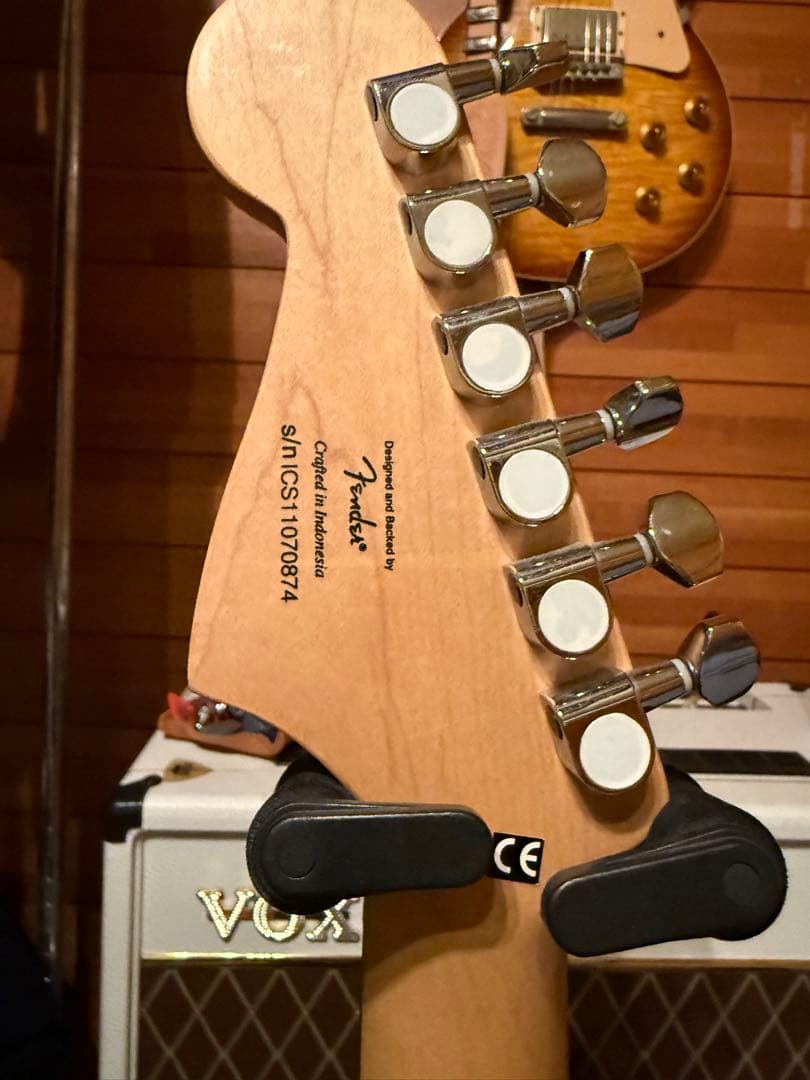 ギター Squier by Fender CYCLONE