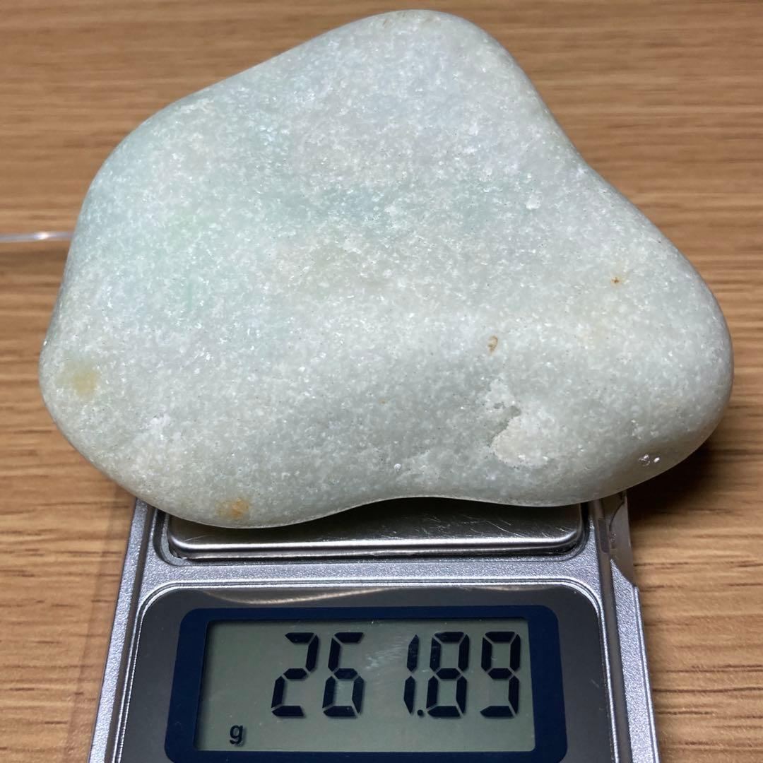 糸魚川翡翠　海中翡翠　海石　翡翠輝石　原石　261.8ｇ