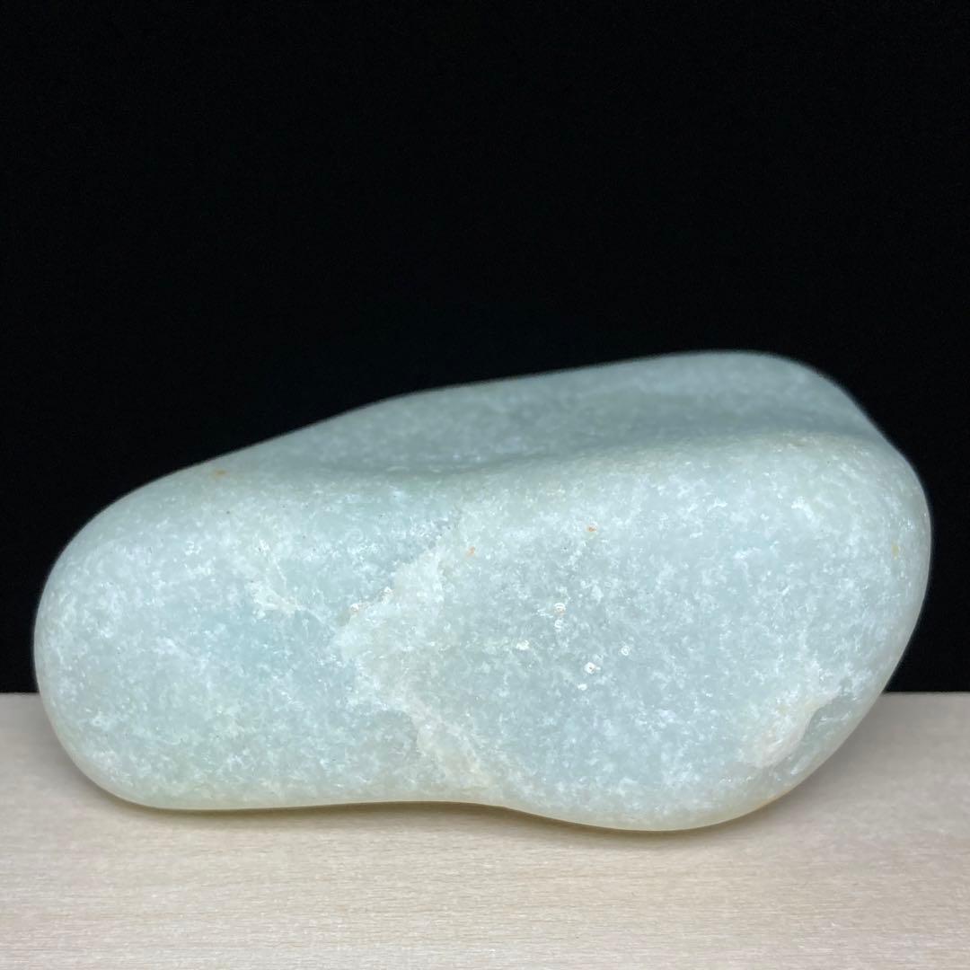 糸魚川翡翠　海中翡翠　海石　翡翠輝石　原石　261.8ｇ