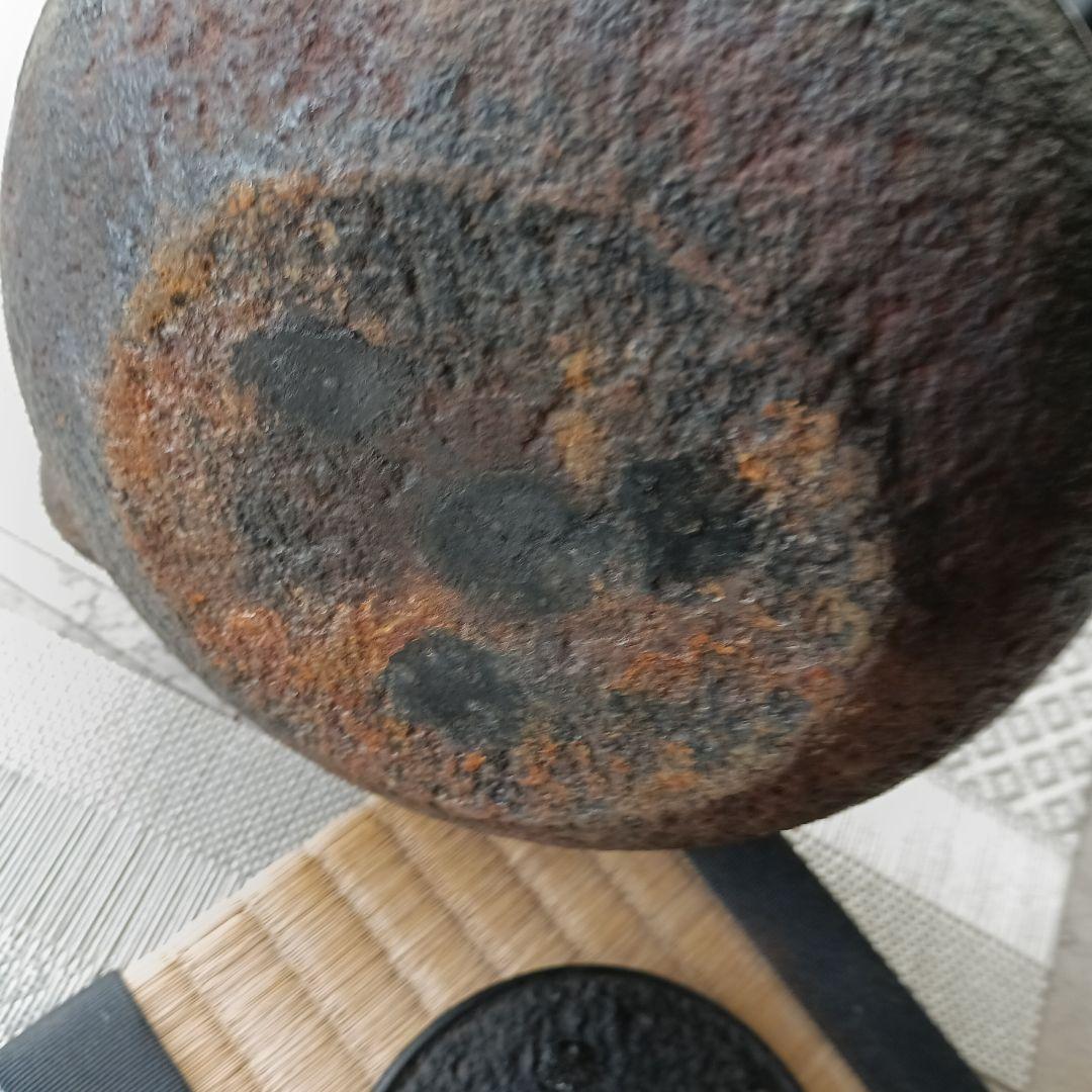 馬の浮彫り 鉄瓶