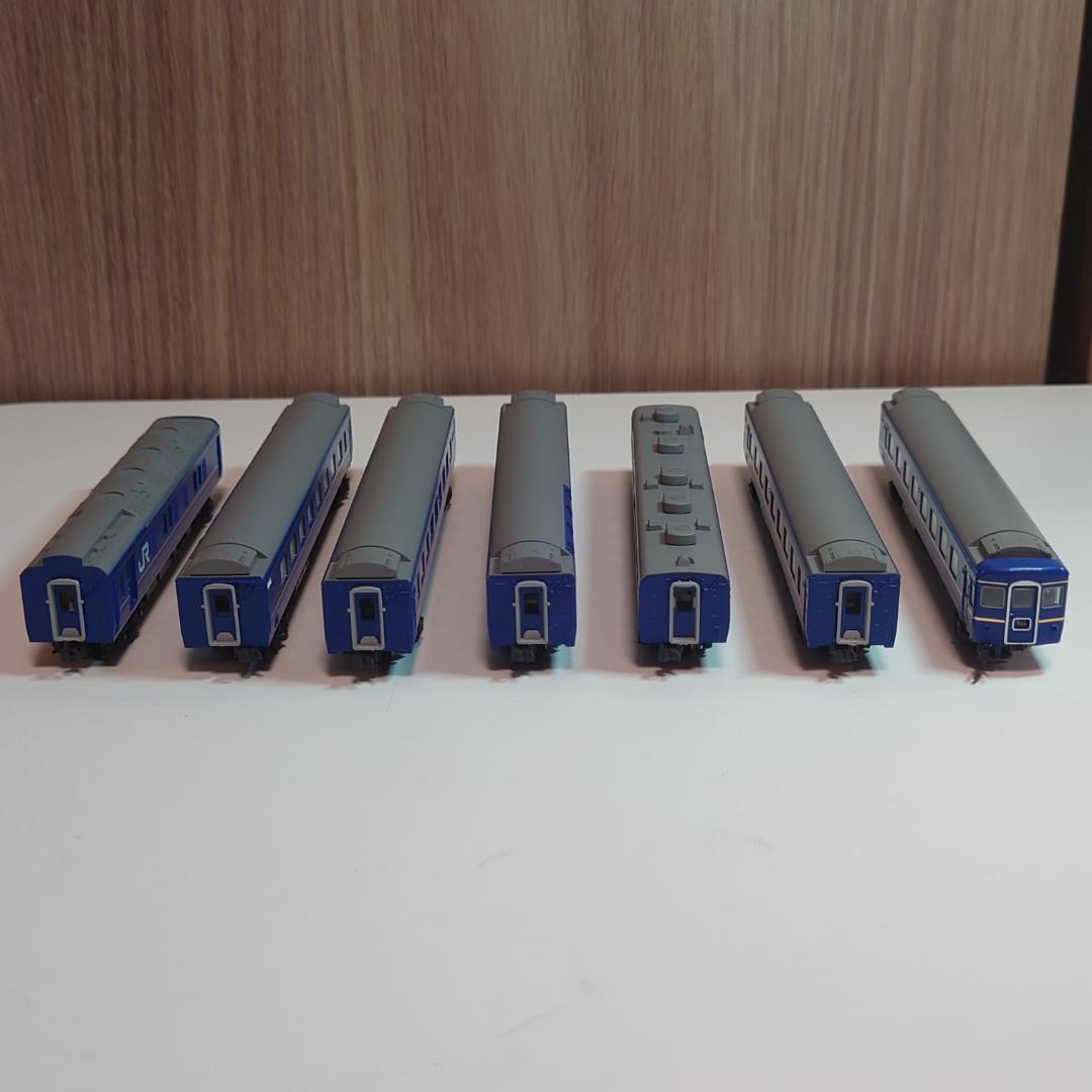 KATO 10-163 24系25形 ”北斗星” 特急形寝台客車（室内灯付き）