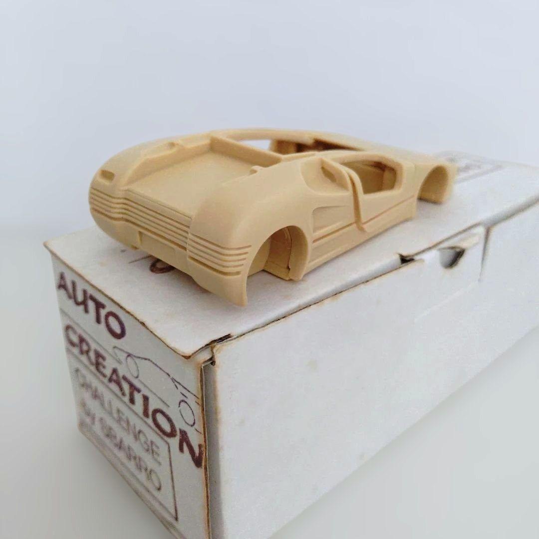1/43 スバーロ チャレンジ オート クリエーション レジンキット