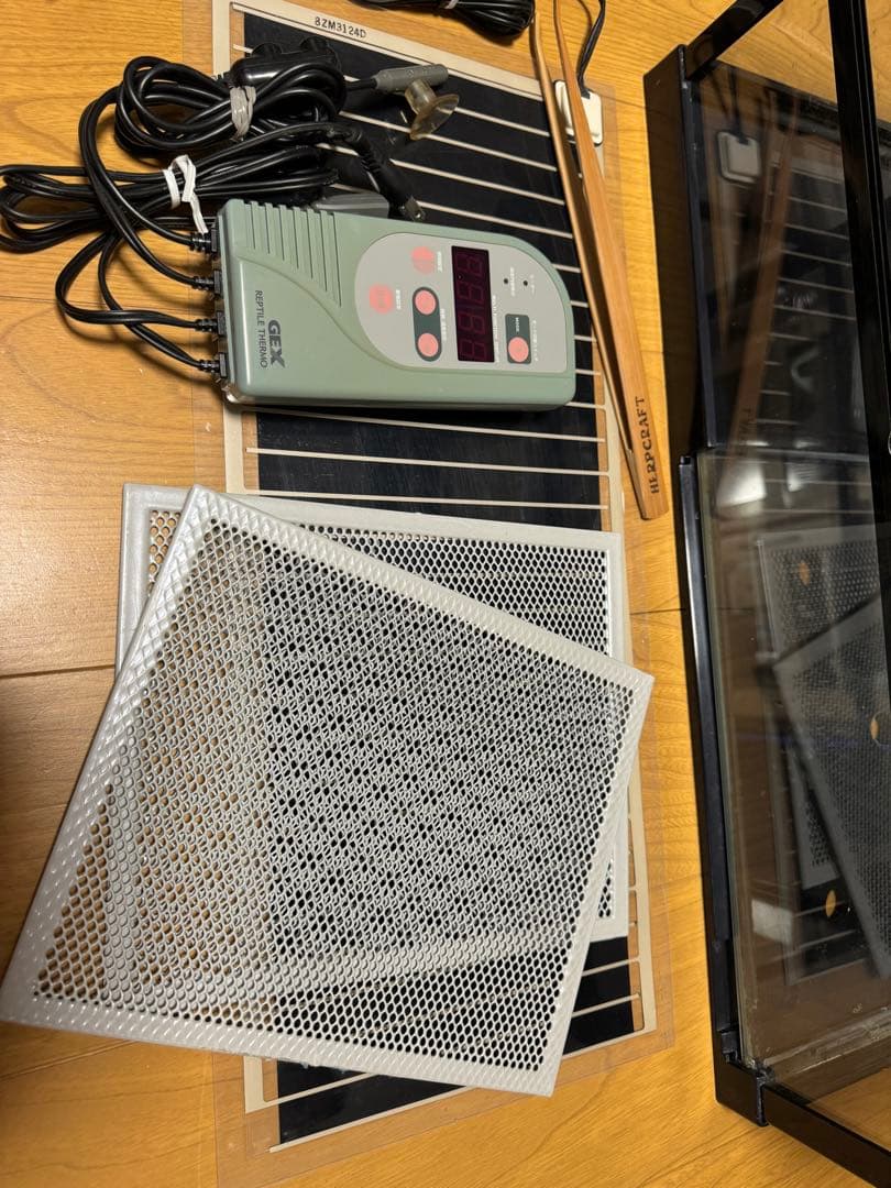 みどり商会　ケースバイケース　ゲージ　爬虫類　他