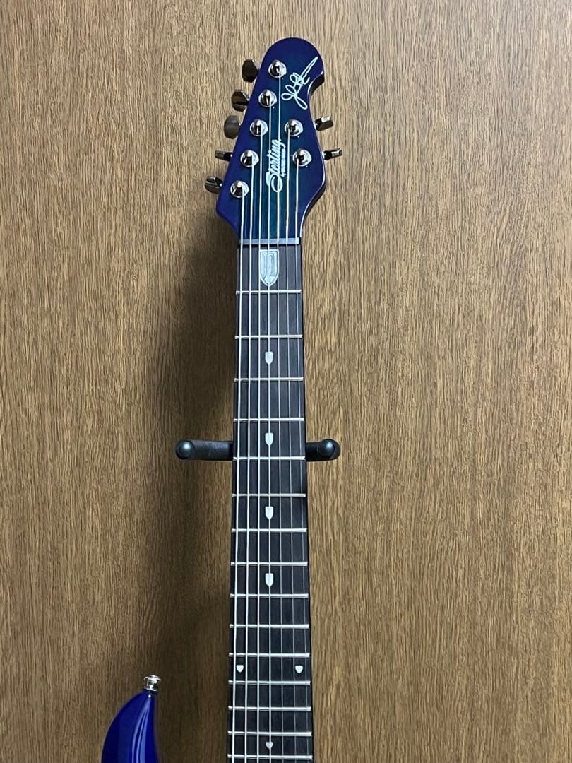 ギター Sterling by MUSICMAN MAJ270