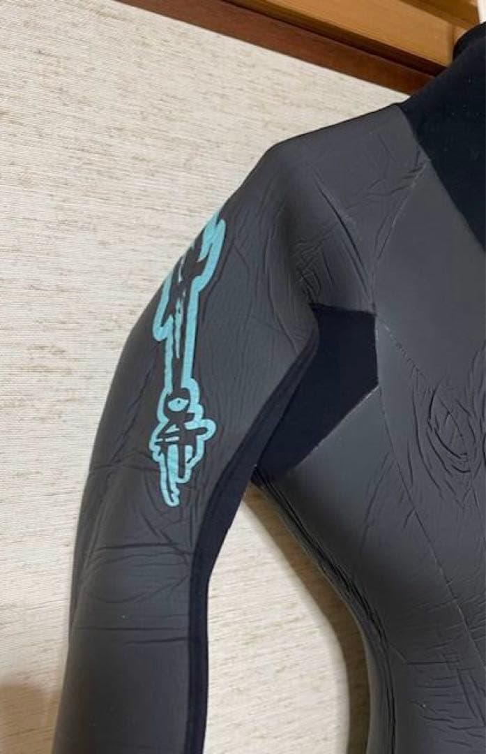 ウェットスーツ　セミドライ　dove