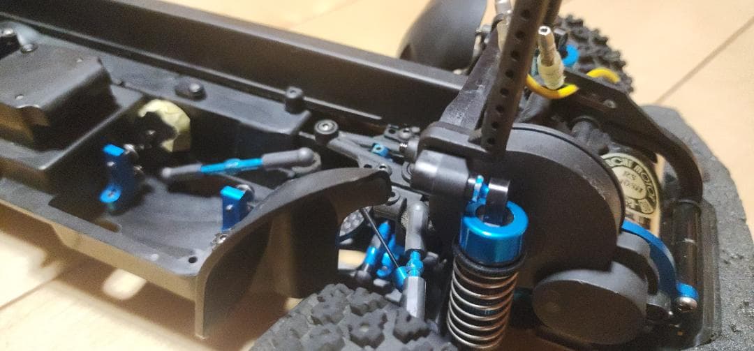 XV01 PRO ラジコンカー