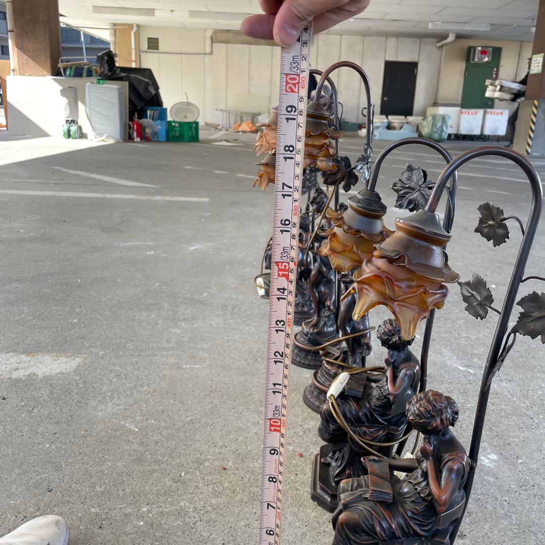 ブロンズ製装飾ランプスタンド