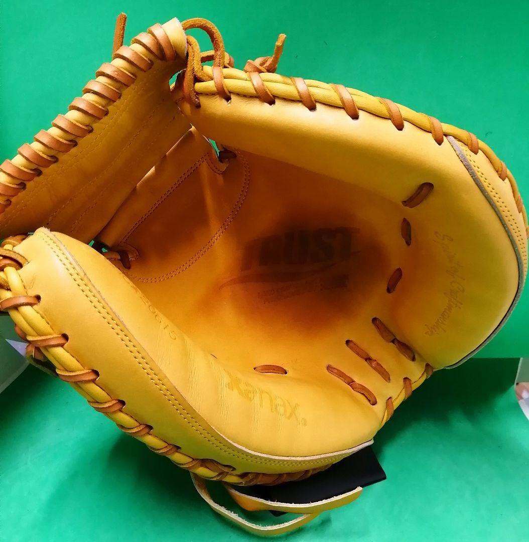 54.日本製ザナックスTRUST硬式ミット