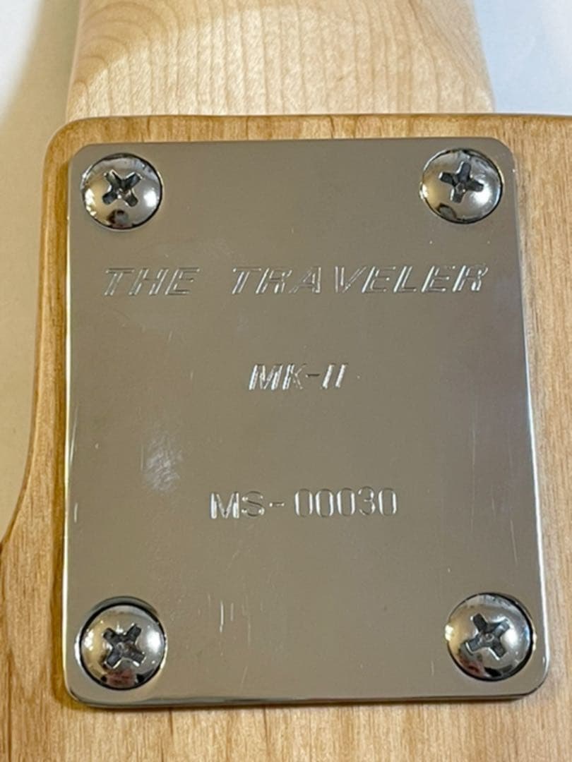 MK-II Steel Spruce ヘッドレスギター・ケース・ベルト