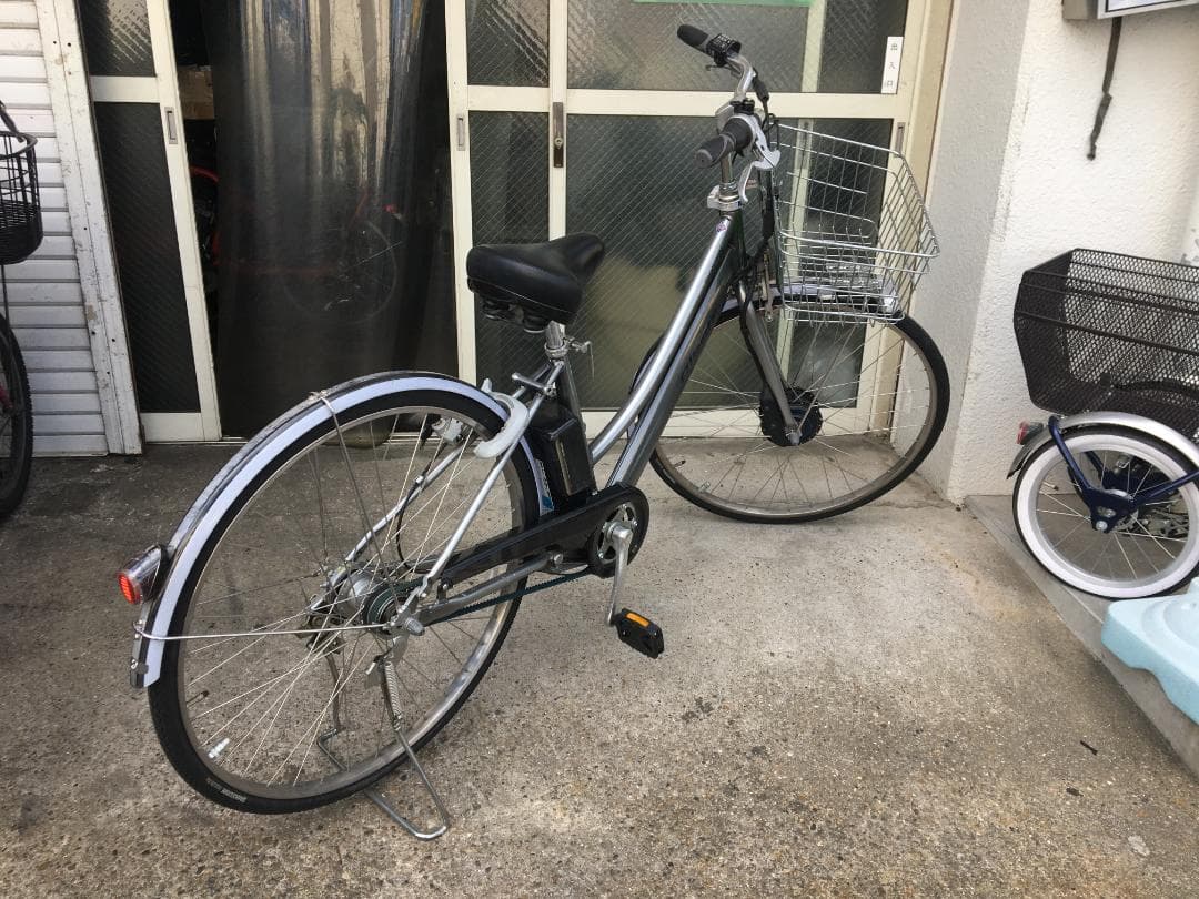 地域限定送料無料　アルベルト　5段変速　27インチ　シルバー　神戸　電動自転車