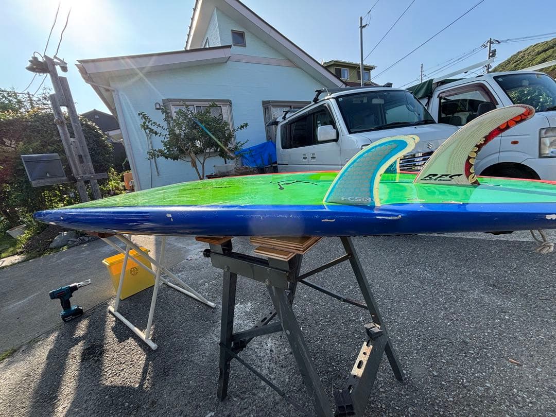 Mark Richards C4 Waterman Signatureリペアー中