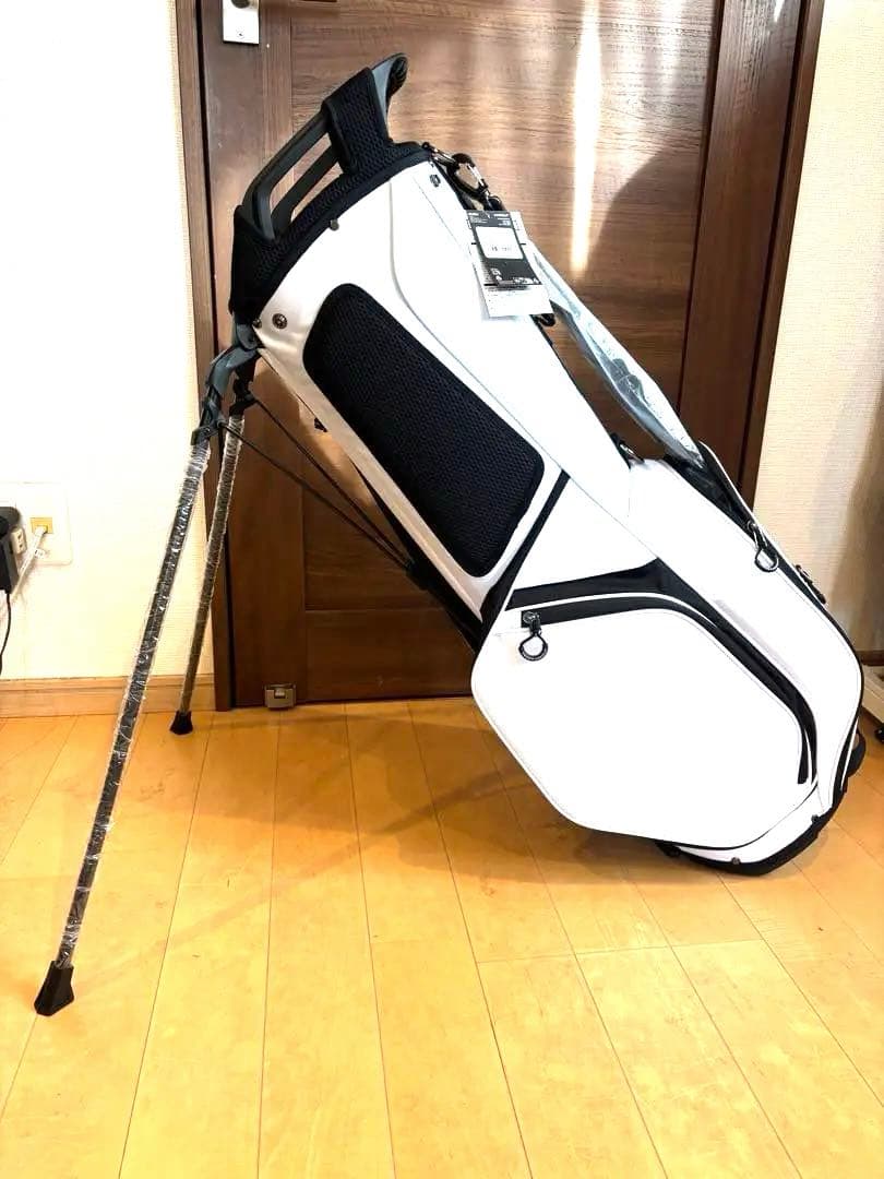 【新品未使用】アンダーアーマー ドライブ スタンド バッグ ゴルフ　白　緑　黒