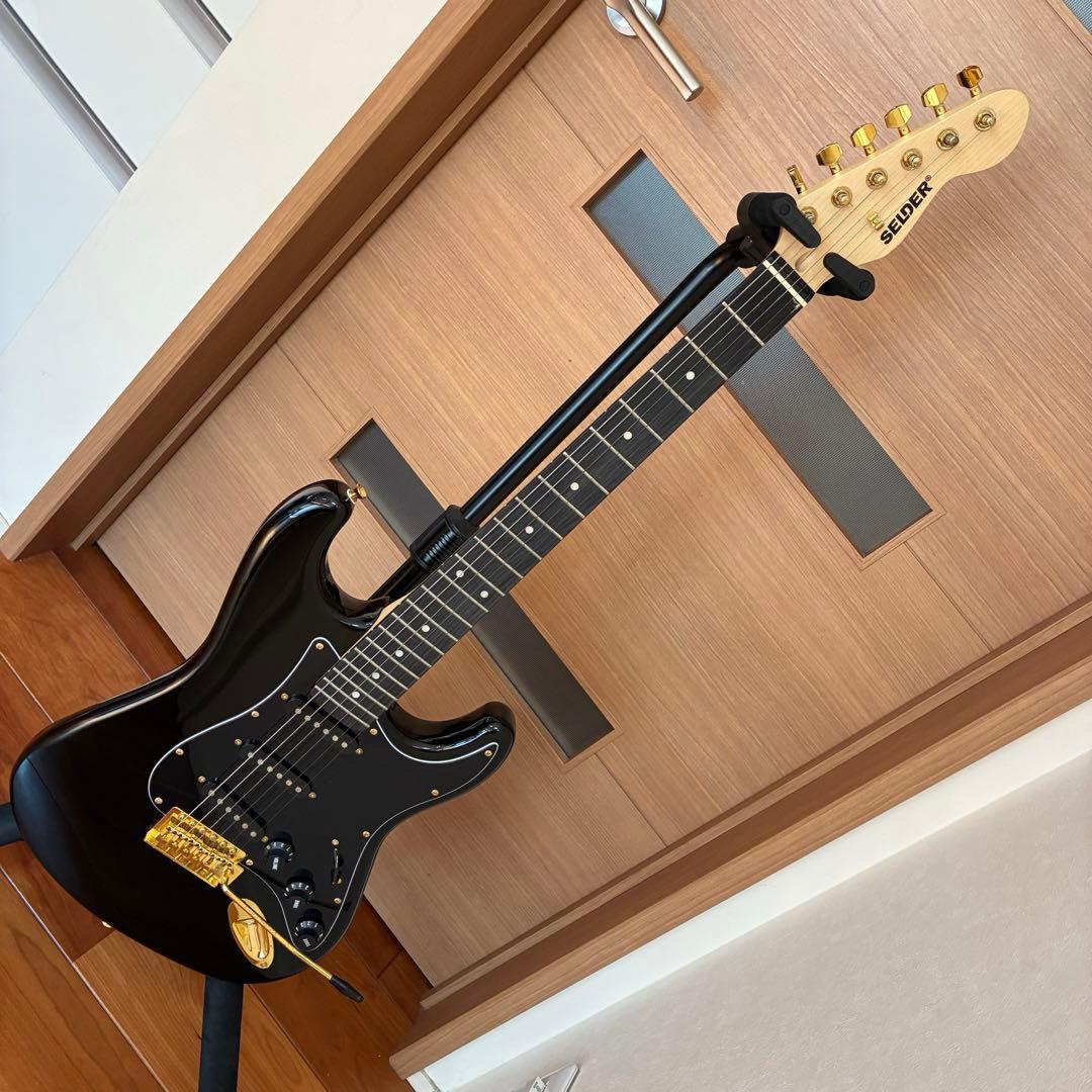 Selder ストラトブラック ゴールド