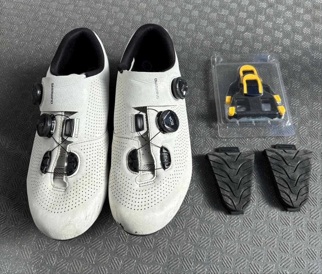 SHIMANOビンディングシューズ SH-RC701 44E ワイドタイプ