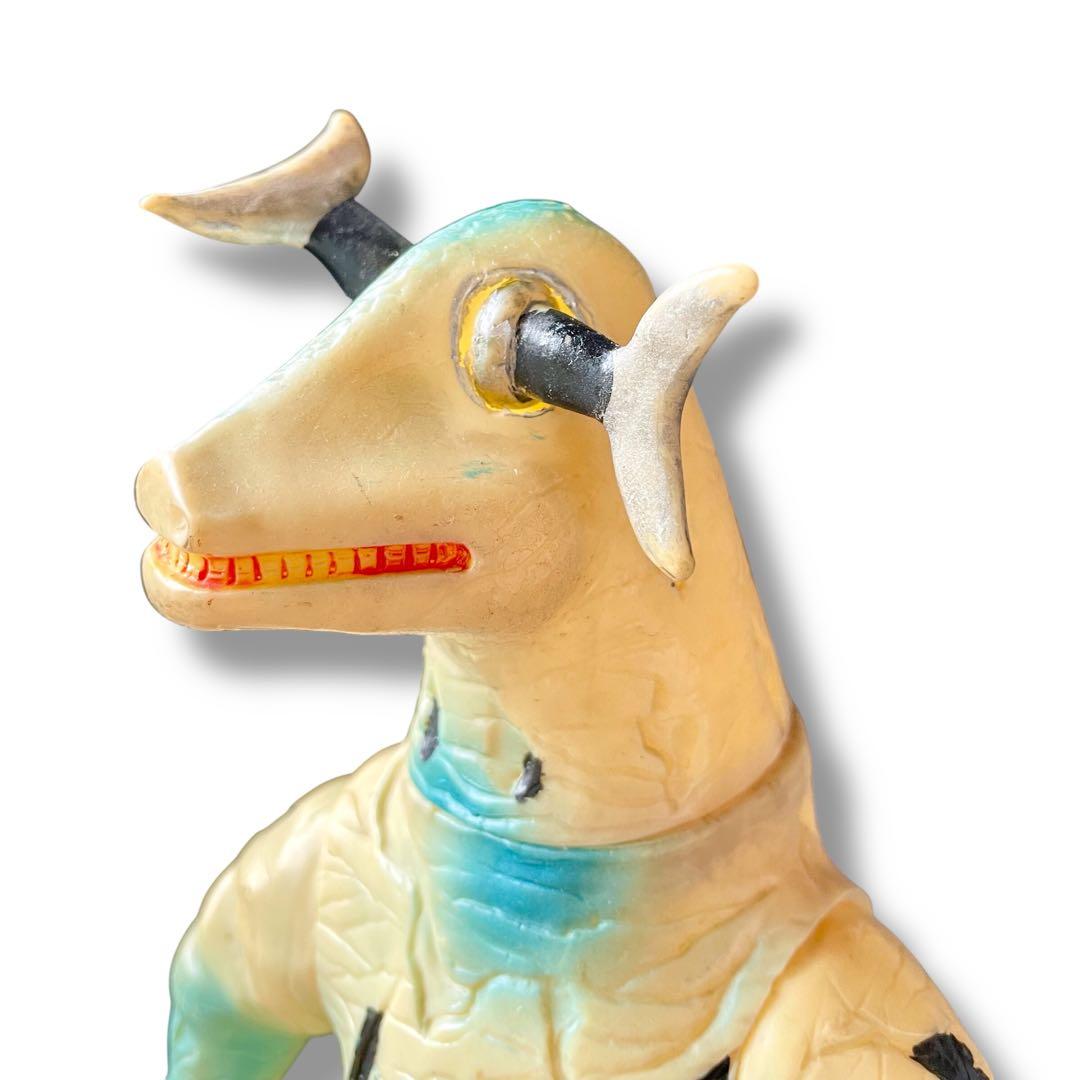 ゴ*ド様 怪獣ソフビ クリーム色　ジャンク品