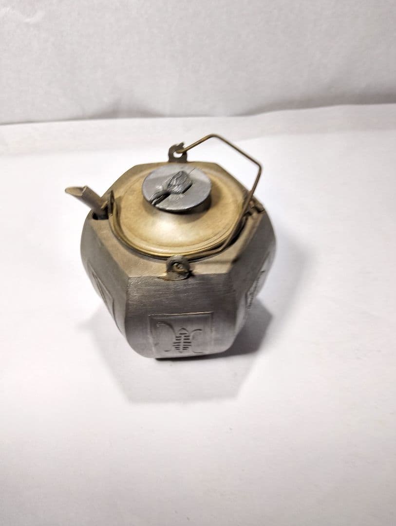 六角形金属製茶釜