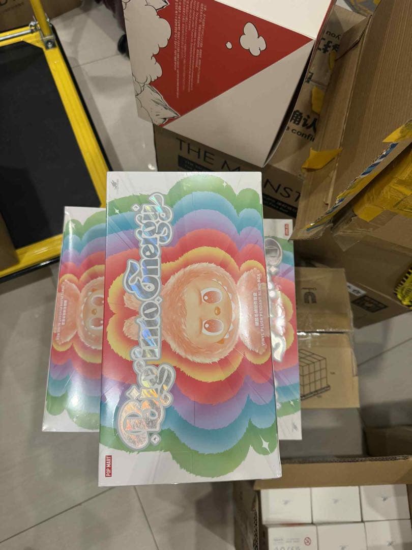 ぬいぐるみ LABUBU THE MONSTERS Big into 1 box