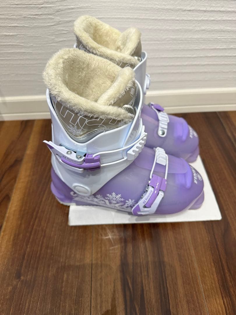 スキーブーツセット　キッズ　スキー板130、ブーツ23cm