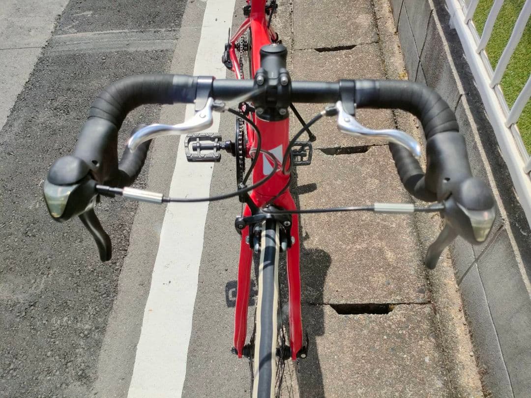 NESTO FALAD　赤　430　2022年11月購入