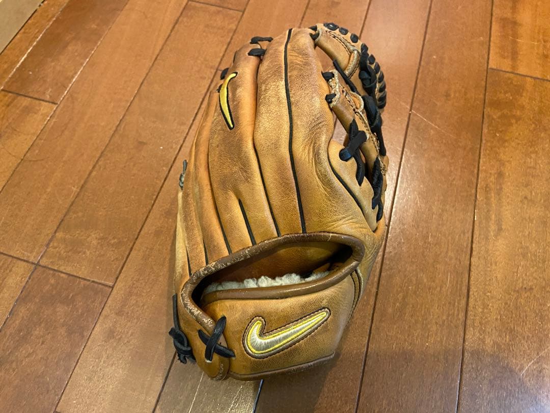 ナイキ(アメリカ) サード用 硬式グローブ NIKE