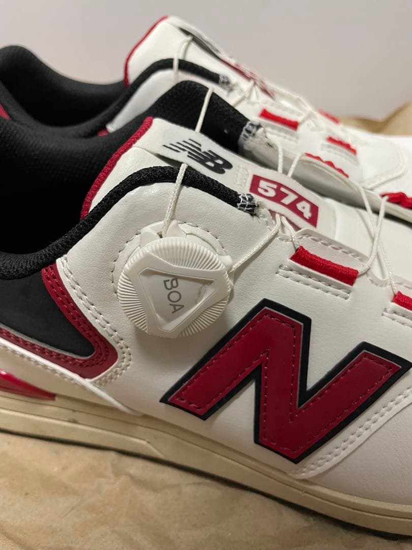 New Balance 574 ゴルフシューズ ホワイト/レッド
