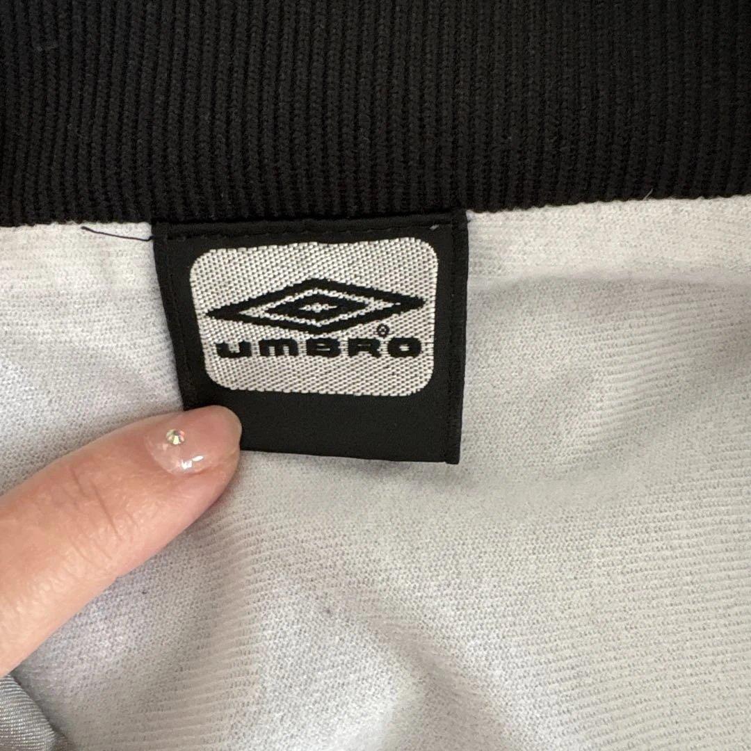 UMBRO ウィンドブレーカー シルバー・ブラック