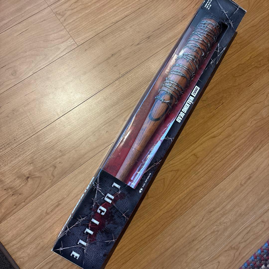 ウォーキングデッド ルシール