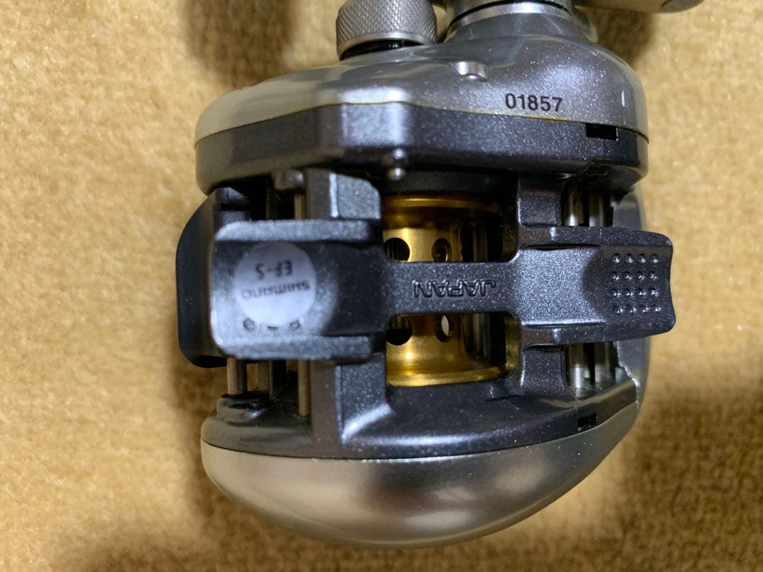 美品　Scorpion Mg 1000 ベイトリール