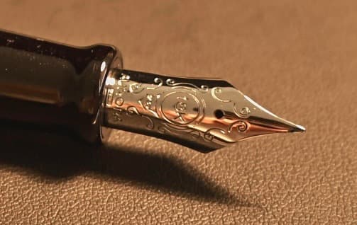 ✨【限定モデル・極美品】アウロラ 万年筆 OPTIMA 365 ビアンカ EF✨