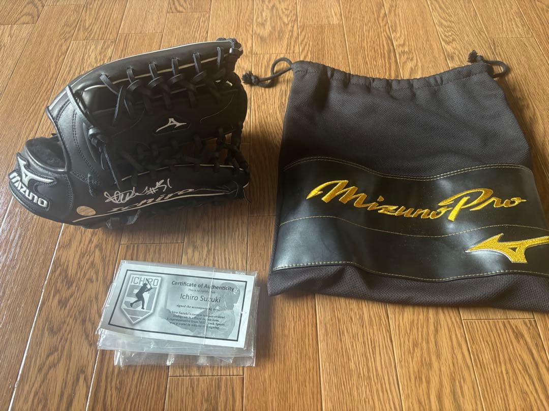 イチロー直筆サイン入りプレミアグッズ MLB イチロー マリナーズ 直グローブ