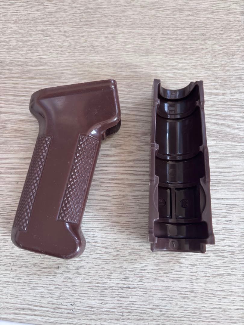 希少品。実物東ドイツmpi-k グリップ、アッパーハンドガード