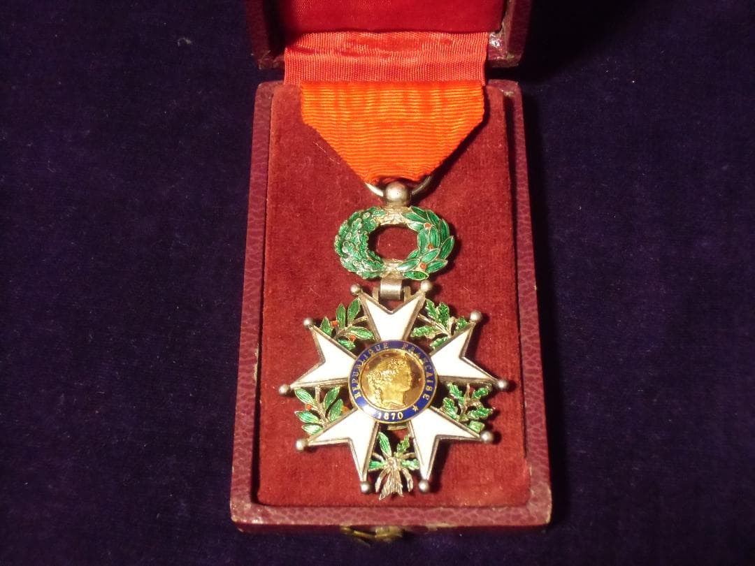 Ｆフランス軍＊ レジオンドヌール勲章＊シュバリエ/騎士級＊オーダー品（実物）