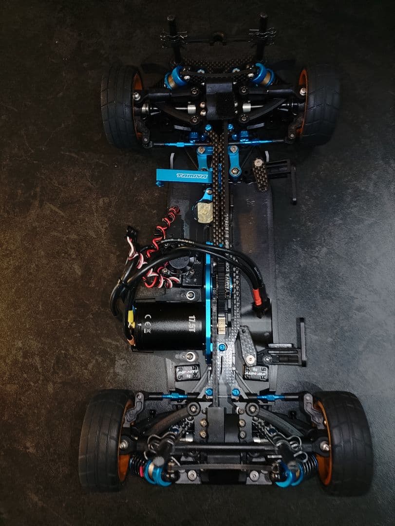 タミヤ TA08R メカ付き