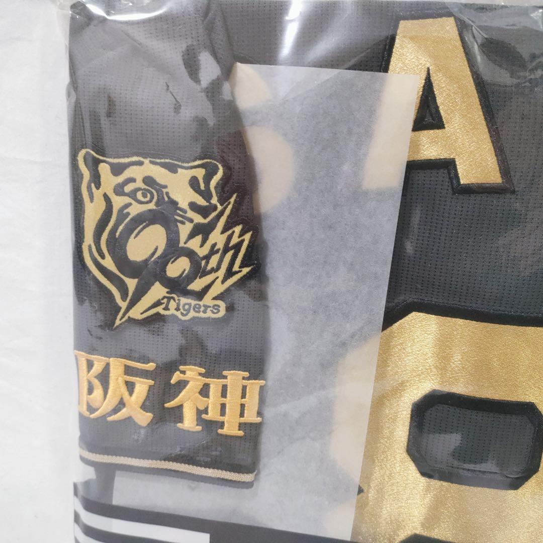 阪神タイガース　佐藤輝明　レプリカ ブラックダイナマイト ユニホーム　O
