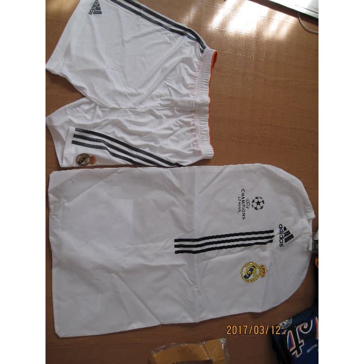 レアル・マドリード クリスティアーノ・ロナウド選手 上下ユニフォーム