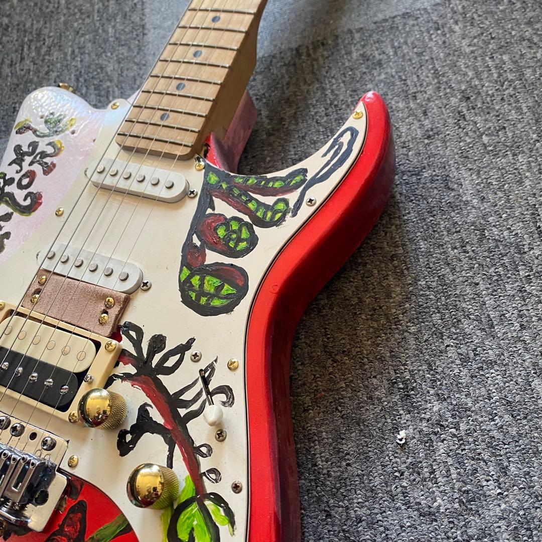 ジミヘンドリックスサイケペイントストラトキャスター！奇抜なデザインコンポーネント
