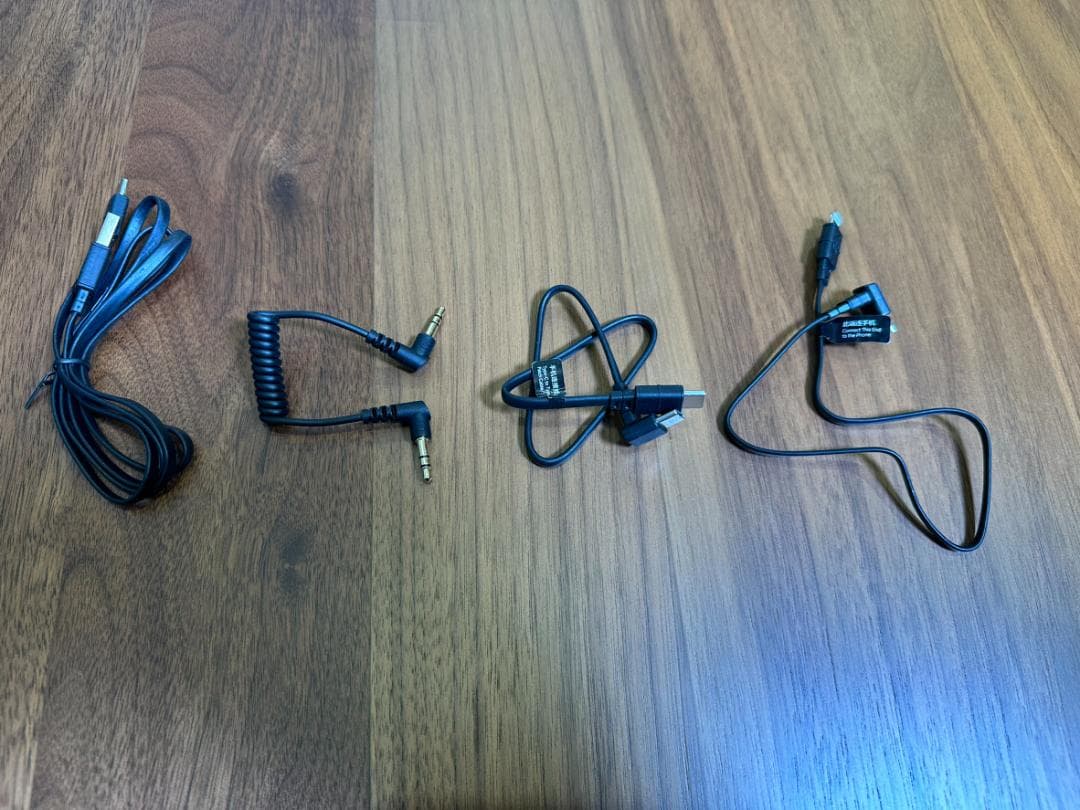 HOLLYLAND LARK MAX ワイヤレスマイク_①