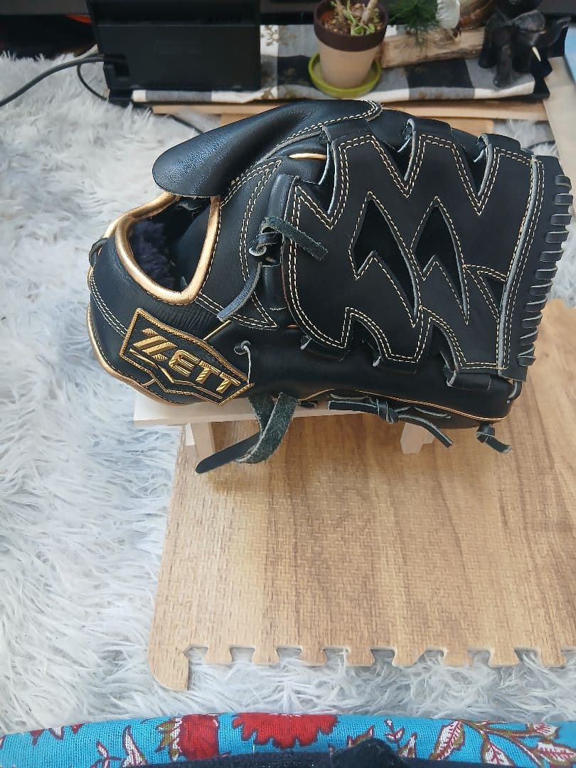 ZETT 軟式グローブ 黒金 当時の千賀モデル