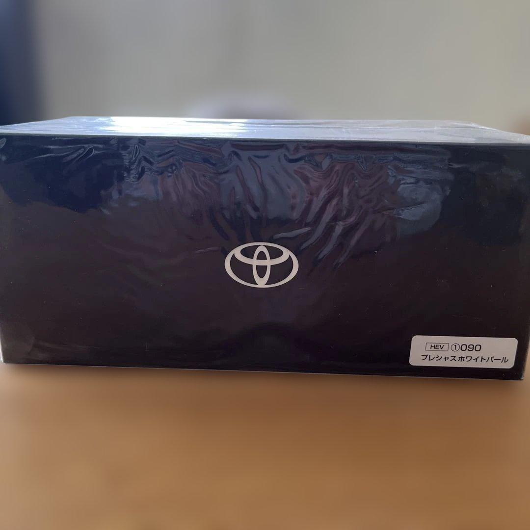 トヨタ CROWN ESTATE 新品