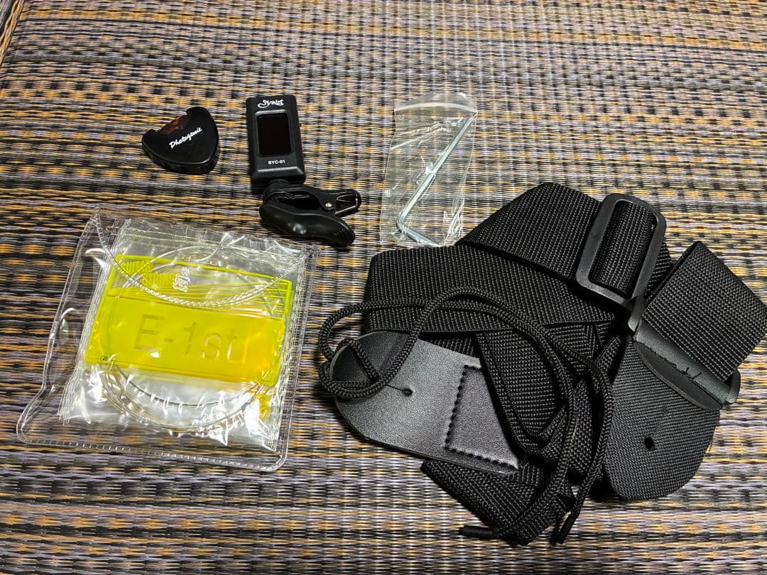 HONEY BEE アコースティックギター レッド/ブラック