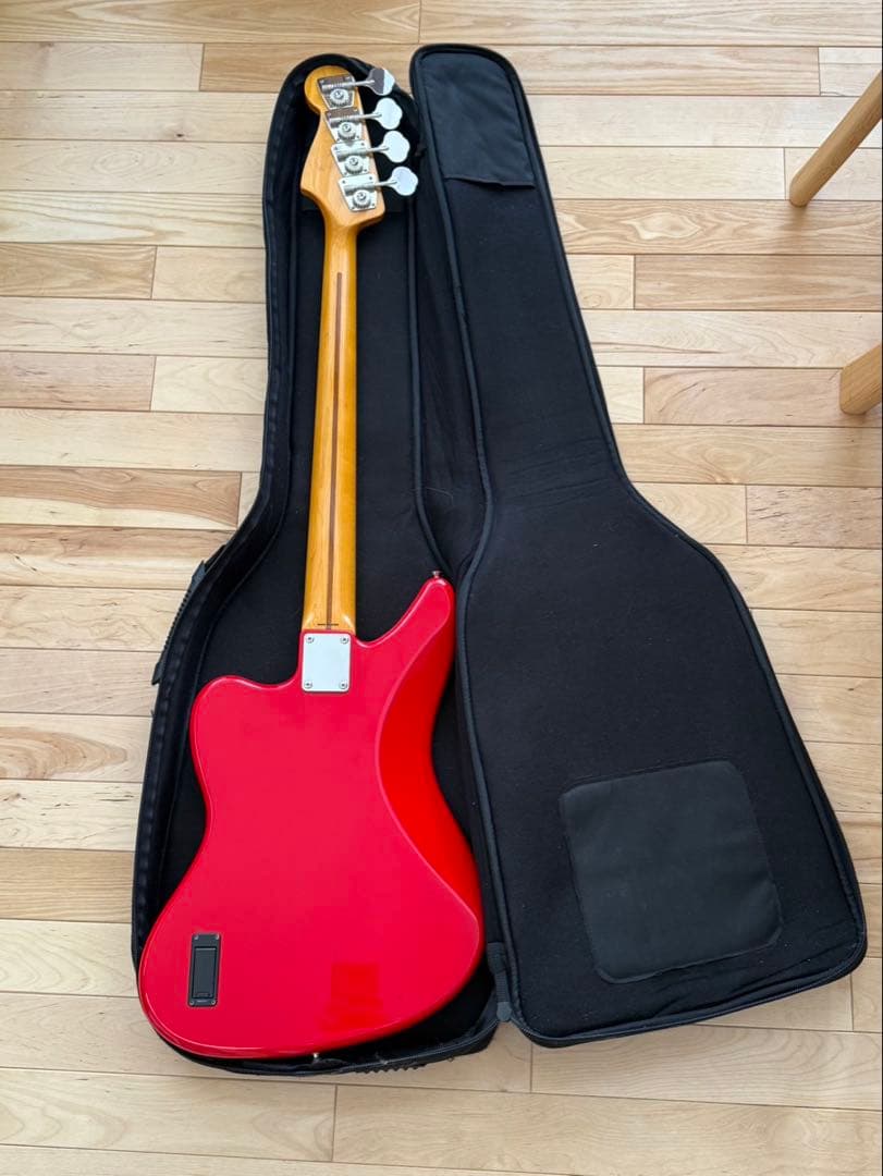 Fender Japan ジャガーベース　レッド