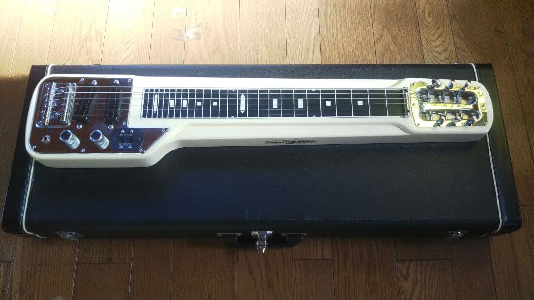 Guyatone　スティールギター　バー付き