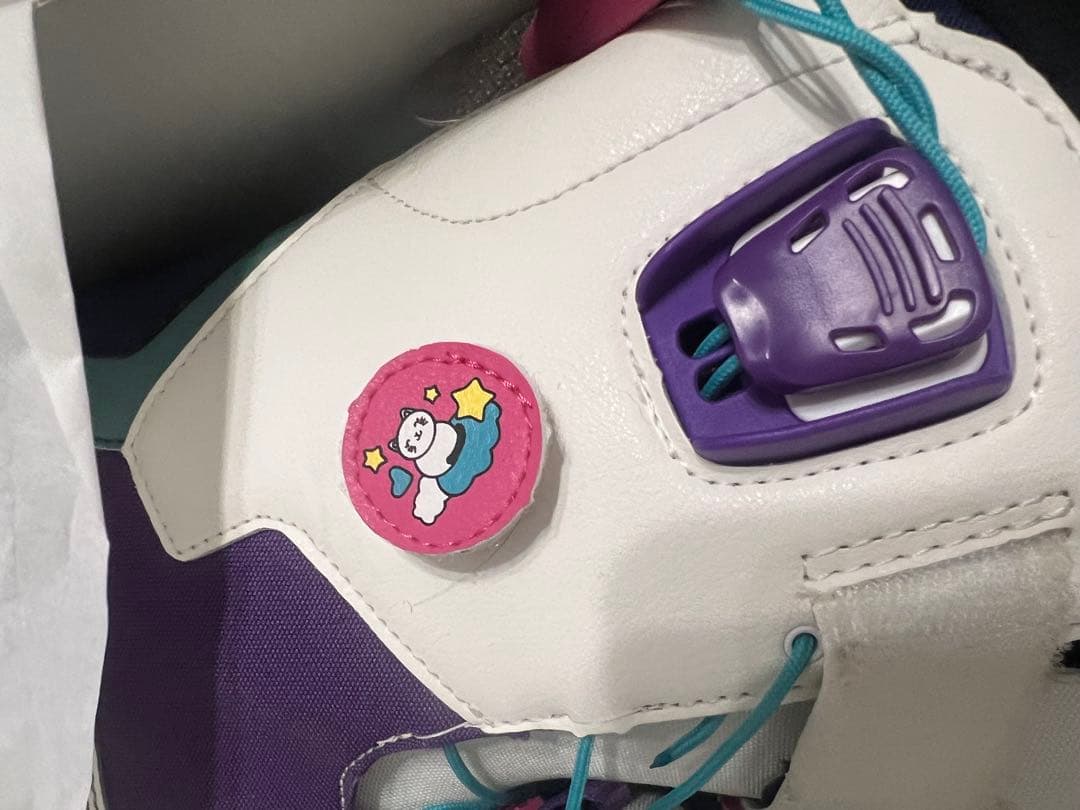 女性用スノーボードブーツ DEELUXE ホワイト/パープル