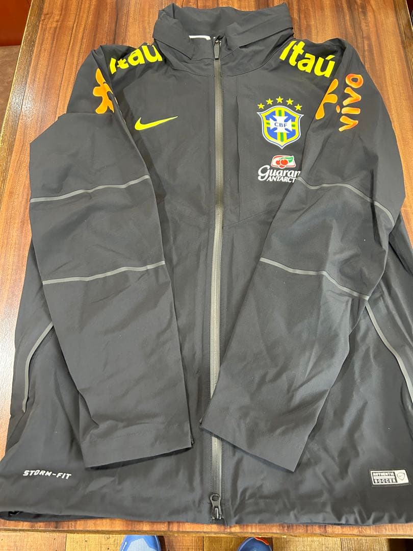 超貴重‼️ブラジル代表•選手支給品（フルスポンサー入）TRウエアUS−L