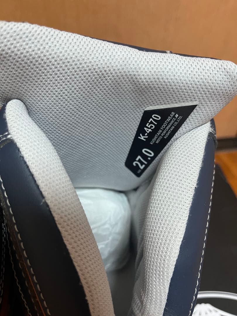 【新品未使用】クシタニ　Ｋ４５７０　フローシューズ　27センチ