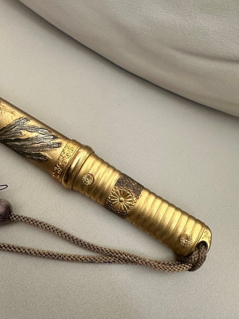 模造刀　天皇陛下御即位十周年記念　短剣　菊紋